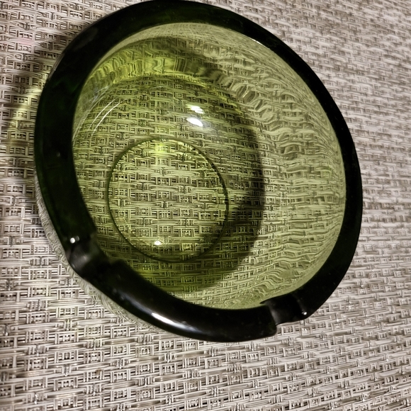 MCM Green Glass Round Ashtray Dual Holders - Picture 2 of 3
